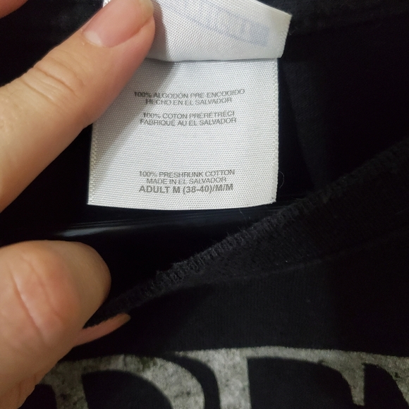 Tshirt - Picture 2 of 3